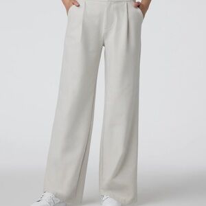 Women’s Vuori Elevation Trouser - Short